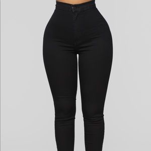 Classic high waisted skinny jeans- black